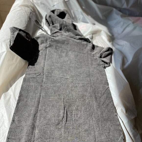 AKA Short Sleeve Dress - Picture 8 of 8